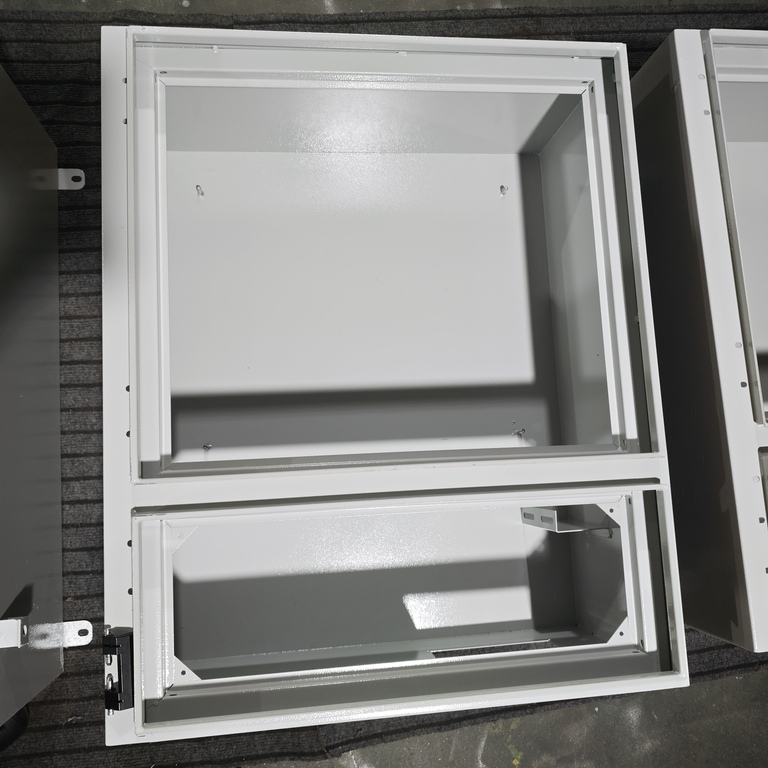 Ouyue Electric's stainless steel charging pile distribution box is sent to Saudi Arabia: double-layer split structure, suitable for outdoor high temperatures