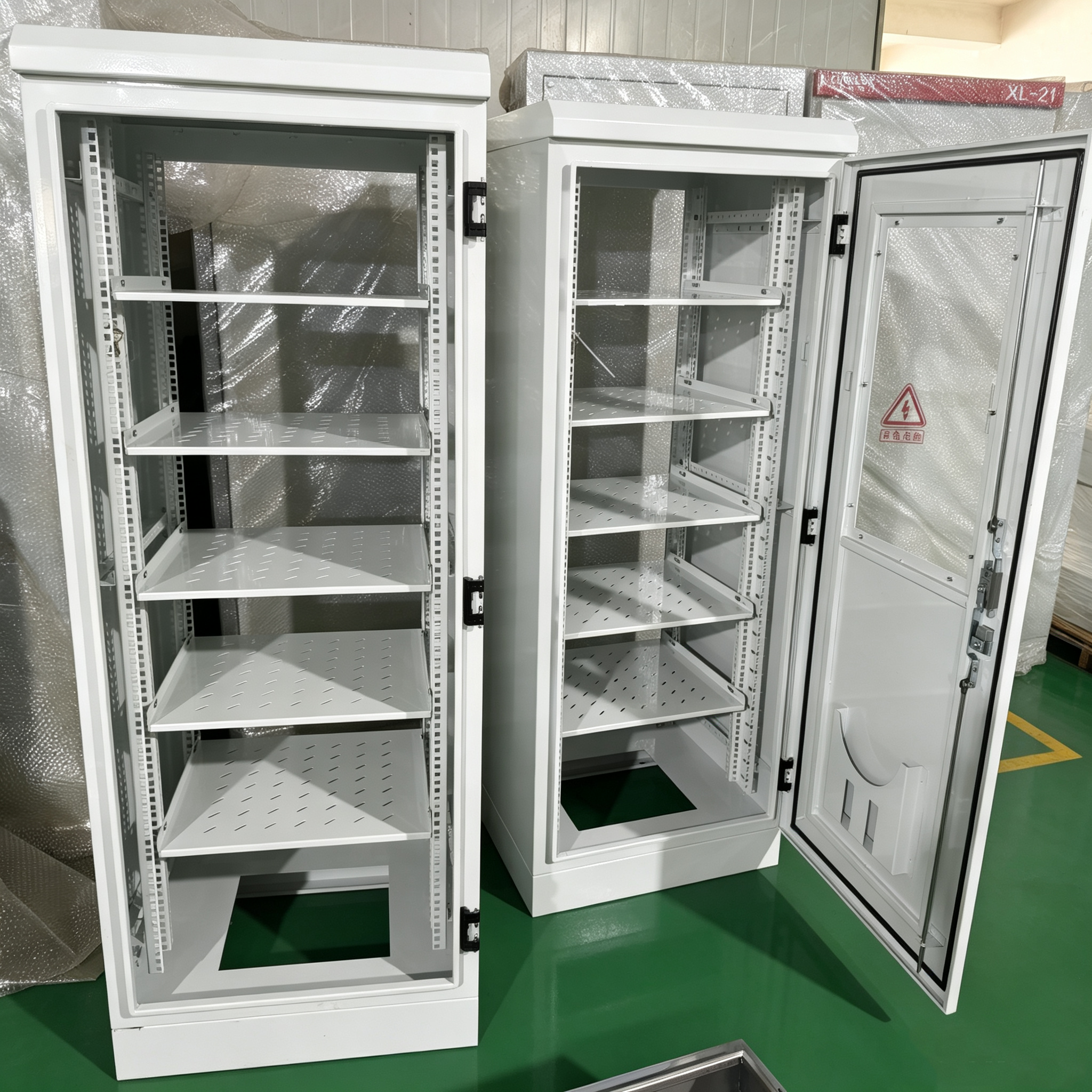 Why should 304 stainless steel and glass observation Windows be chosen for distribution cabinets?